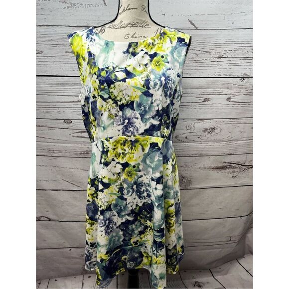 Tahari Arthur Lavigne size 16 lined white dress with green/blue flowers -‎ 2839 - Picture 1 of 4